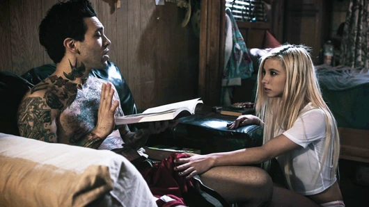 Stepbro sikikleri ona kardeş ve onun classmate