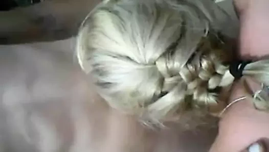 Arkadaşı karısını balığa çıkardı