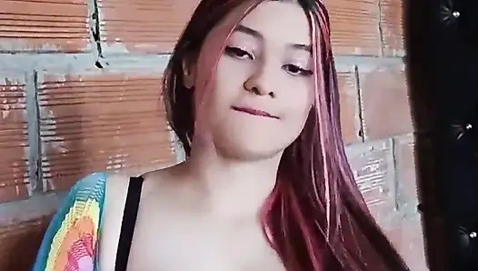 Genç Kolombiyalı kız