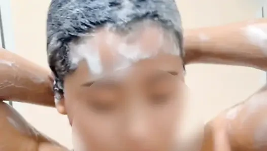 invite the neighbor's wife to take a bath together