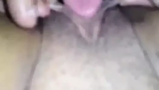 Bu nasıl bir kedi yaladığımız