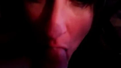 Milf seviyor boşalmak