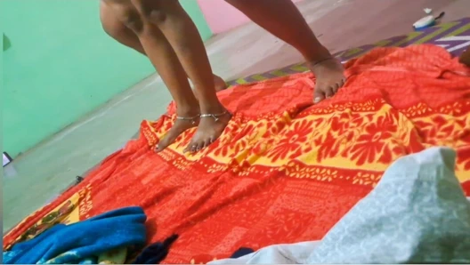 Orijinal video Hintli gerçek kız köylü chudai videosu ev yapımı köy ev hanımı chudai videosu bugün yeni video yükleme