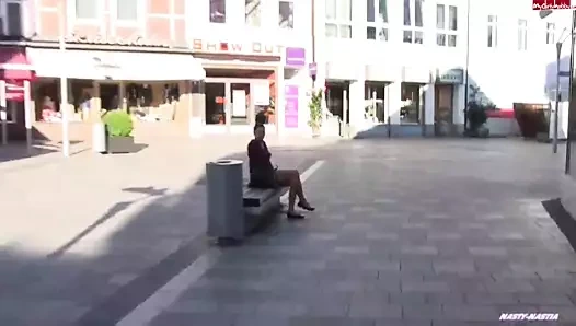 Halka açık sürtük