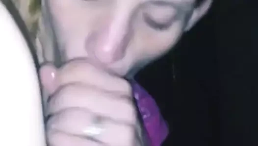 oral seks itibaren bir sürtük