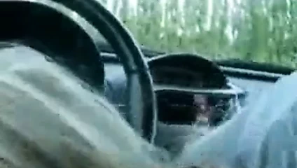 amatör sarışın kız arkadaşı sürücü koltuğu darbe