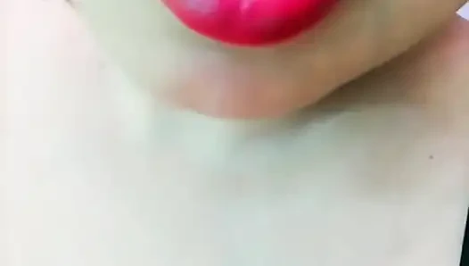 Mısırlı ateşli iri güzel seksi evli kadın kocasının arkadaşıyla canlı seks yapıyor