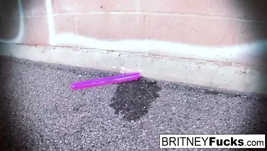 Mor saçlı kedi yiyen britney marie'nin kızıl saçlı tadı