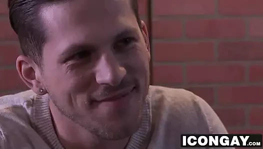 Dövmeli brandon wilde çivilenmiş sert tarafından büyük çük roman todd