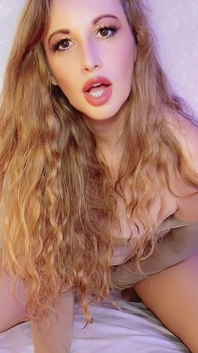 Yaramaz oyun ve fışkırtma için külotlu çorapımı mahvediyorum