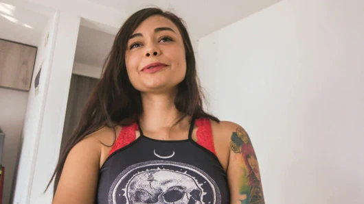 Yüzünü sikiyorum ve sevgiline aldattığını söylemeyeceğim