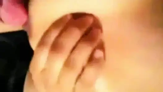 Seksi göğüslerim onu ​​seviyor musun