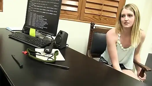 Genç kız ilk büyük zenci deniyor