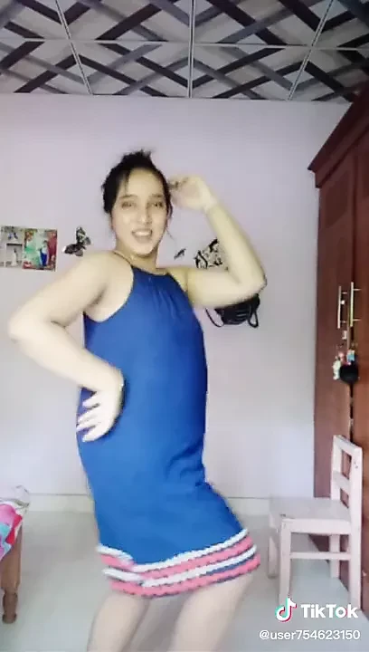 Bölünme tiktok çıplak göğüsler 1