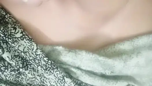 Zarif gece elbiseli Hintli güzellik - yavaş azdırma ve yoğun solo oyun - yüz yok - 4k ultra hd