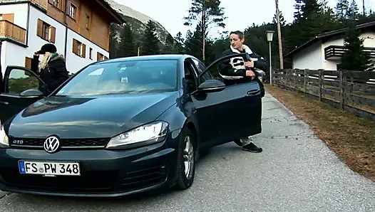 Fransa'dan amıyla oynanmayı seven sarışın bir bebek