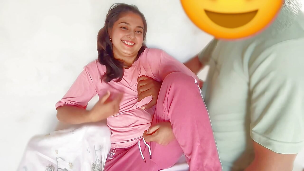 Liseli kız erkek arkadaşıyla viral seks videosu tam Hintçe ses