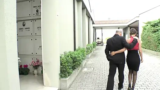 Silvia Omar Galanti'nin yarağını götten alıyor!