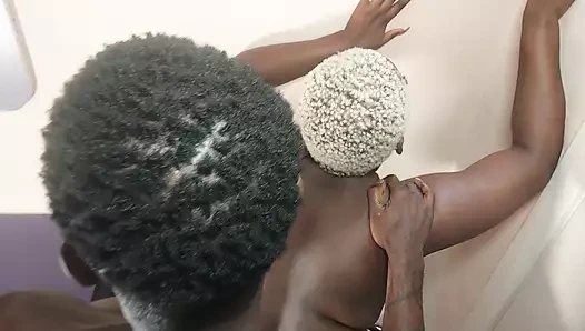 Onunla korunmasız seks