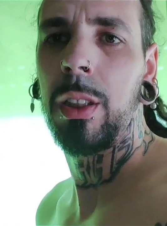 Kocamın en iyi arkadaşından tüm sütü aldım ve boynuz bilmeden her şeyin filme alınmasına izin verdim (ağır çekim)