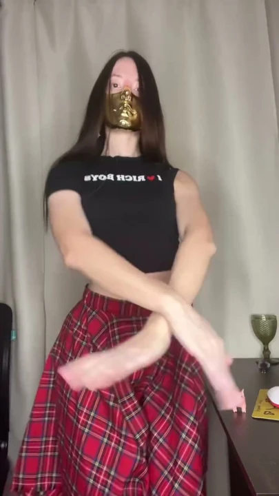 dans tanrıçası altın maske