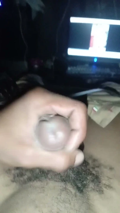 Sextingme360 siki boşalana kadar mastürbasyon yapıyor | Klip 1