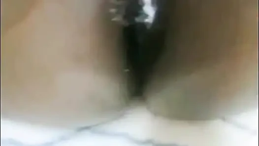 Eski sevgilimin kremsi ıslak amcığı bana gönderdi