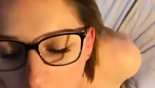 gözlük ve sıcak yüz