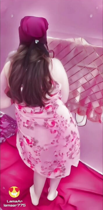 Pezeli Arap tanrıça seksi göbek dansı striptiz Arap hentai ibadeti
