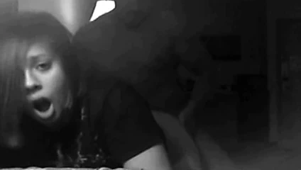 kalın güneyli kız alır yük üzerinde onu sırt