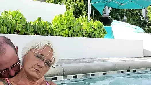 Jakuzide. Meme oyunu.