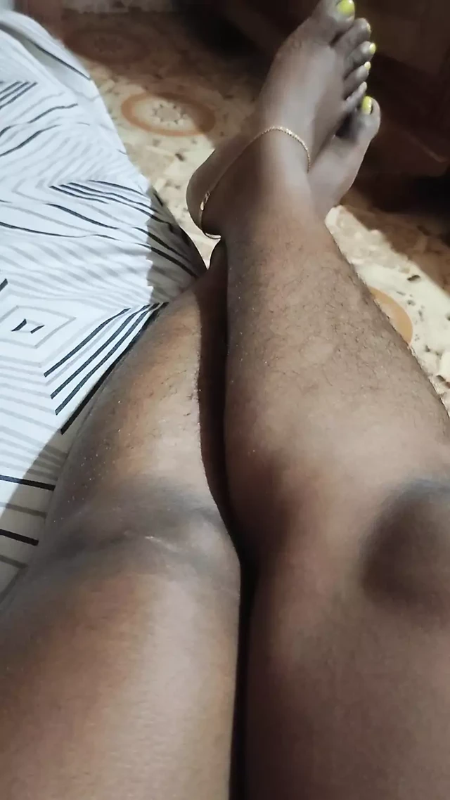 mallu tamil kız zevk kendini ve gösterilen kıllı bacaklar