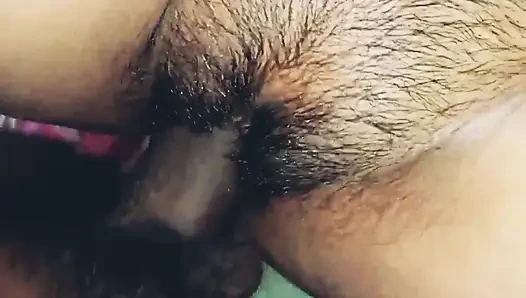 25 yaşındaki ateşli desi kız arkadaşı amını sikiyor