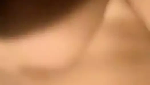 Lei si tocca con maschera xx