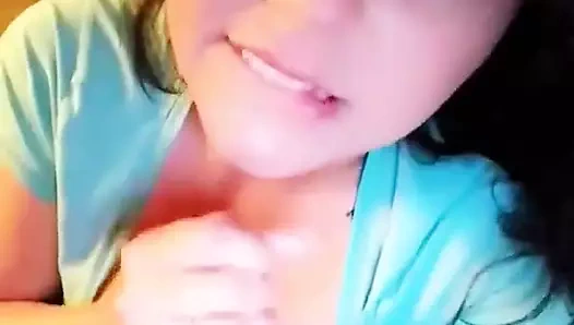 Özensiz oral seks. En sevdiğim sapık güzel ıslak sakso.