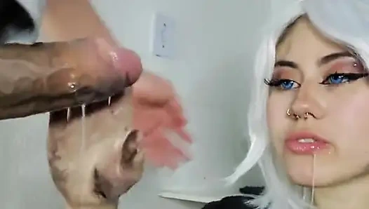 Aile toplanmışken ona lezzetli bir sakso çektim.