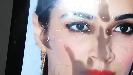 Kriti sanon boşalmak haraç dev cumblast üzerinde ona sürtük yüz