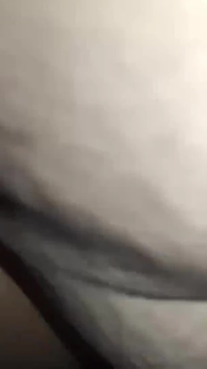 Обязательный для обмена момент из "жена моего лучшего друга, когда он идет на работу, вызывает меня, чтобы дать ему хороший трах, потому что ему нравится"