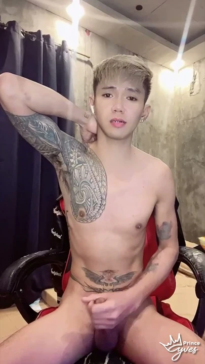 HORNY ASIAN INKED BOY TEASING, NIPPLE PLAY, MASTURBATING FOR HIS VIEWERS | Clip 1