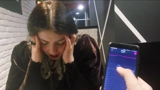 halka açık restoranda titreşimli külot