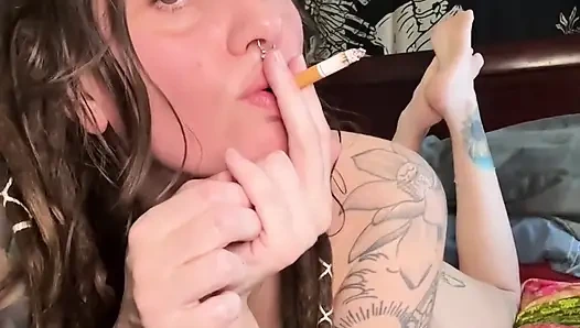 Seksi sigara içme ve esnetilmiş tabanlar