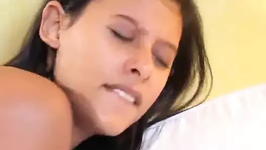 Olağanüstü Fransız zenci kadın daha önce hiç olmadığı kadar sikiliyor