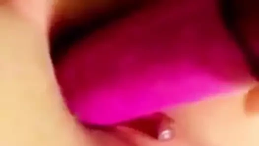 oynuyor benim sıkı küçük delik