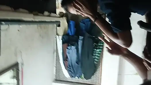 Üniversite kızı yağlanmış ve poposu