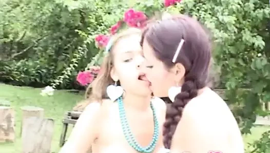 minyon lezbo genç yalama KEDİ