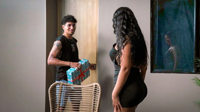 My stepson's best friend knows how to give good gifts hard sex! - thiago lopez & lina henao