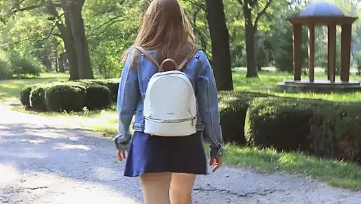 SEKSI BIR RÖNTGENCIYI PARKTA AMıNA MASTÜRBASYON YAPARKEN IZLIYORUM