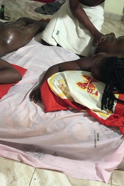 Afrikalı sürtükler iyi sikiliyor
