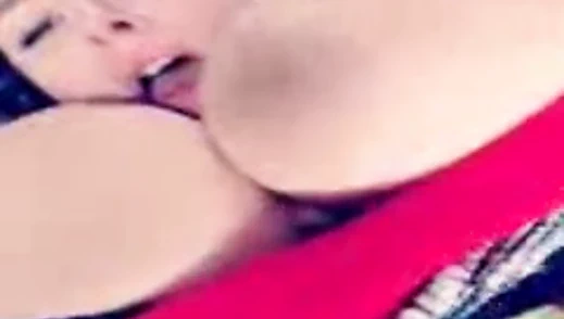 Ateşli iri güzel kadın masterbate