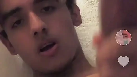 Tüm yeni ppl'ye iyi bakın umarım tatillerin tadını çıkarıyorsundur bu yeni yıl için çok fazla içerik yaratmayı umuyorum